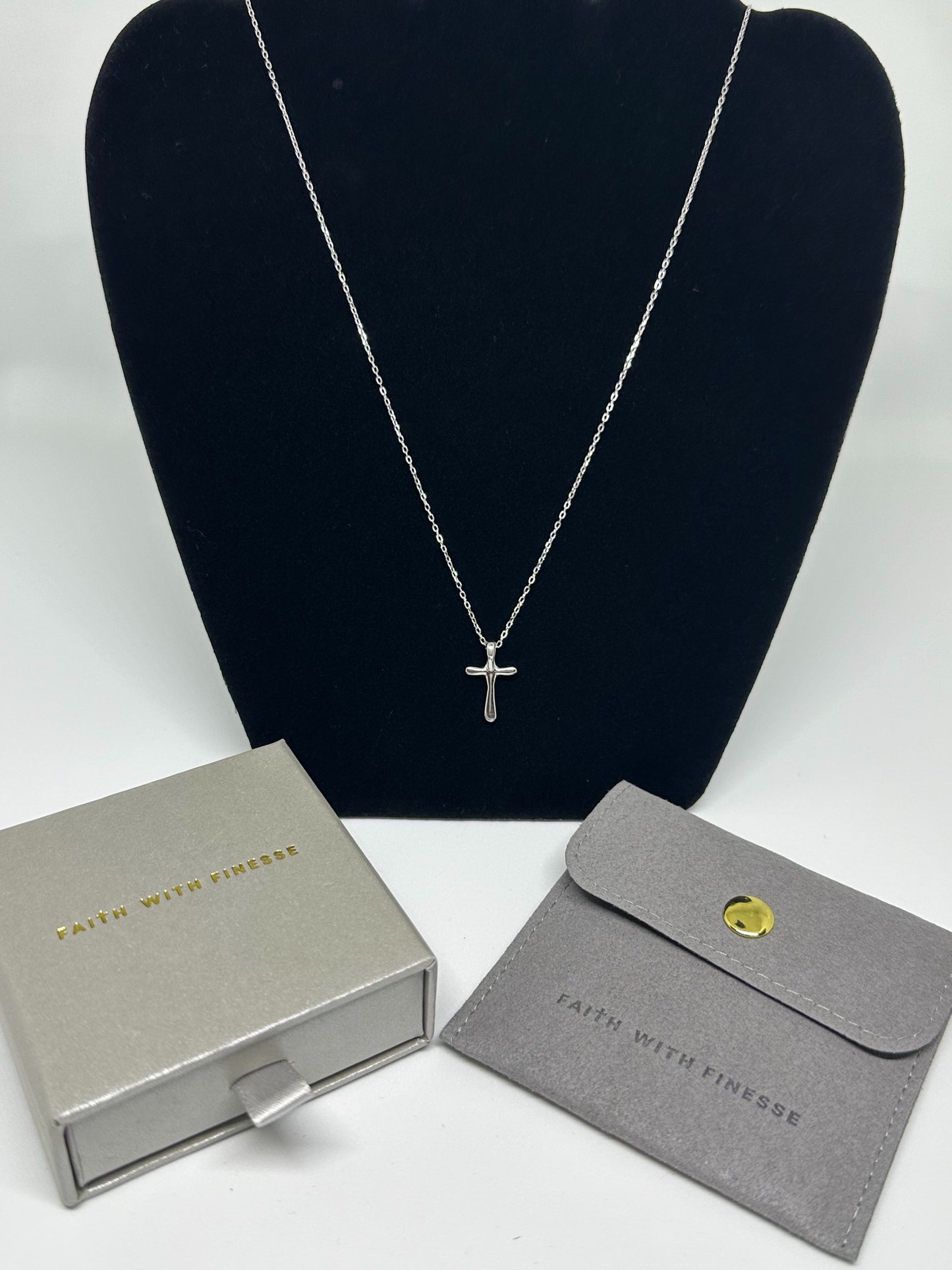 FWF Ladies S925 Sterling Silver Cross With Chain